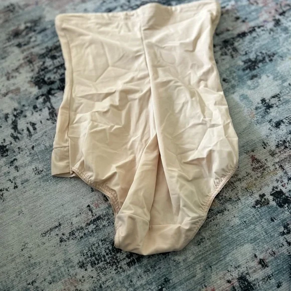 Maidenform tummy control high waist brief S - Picture 3 of 3